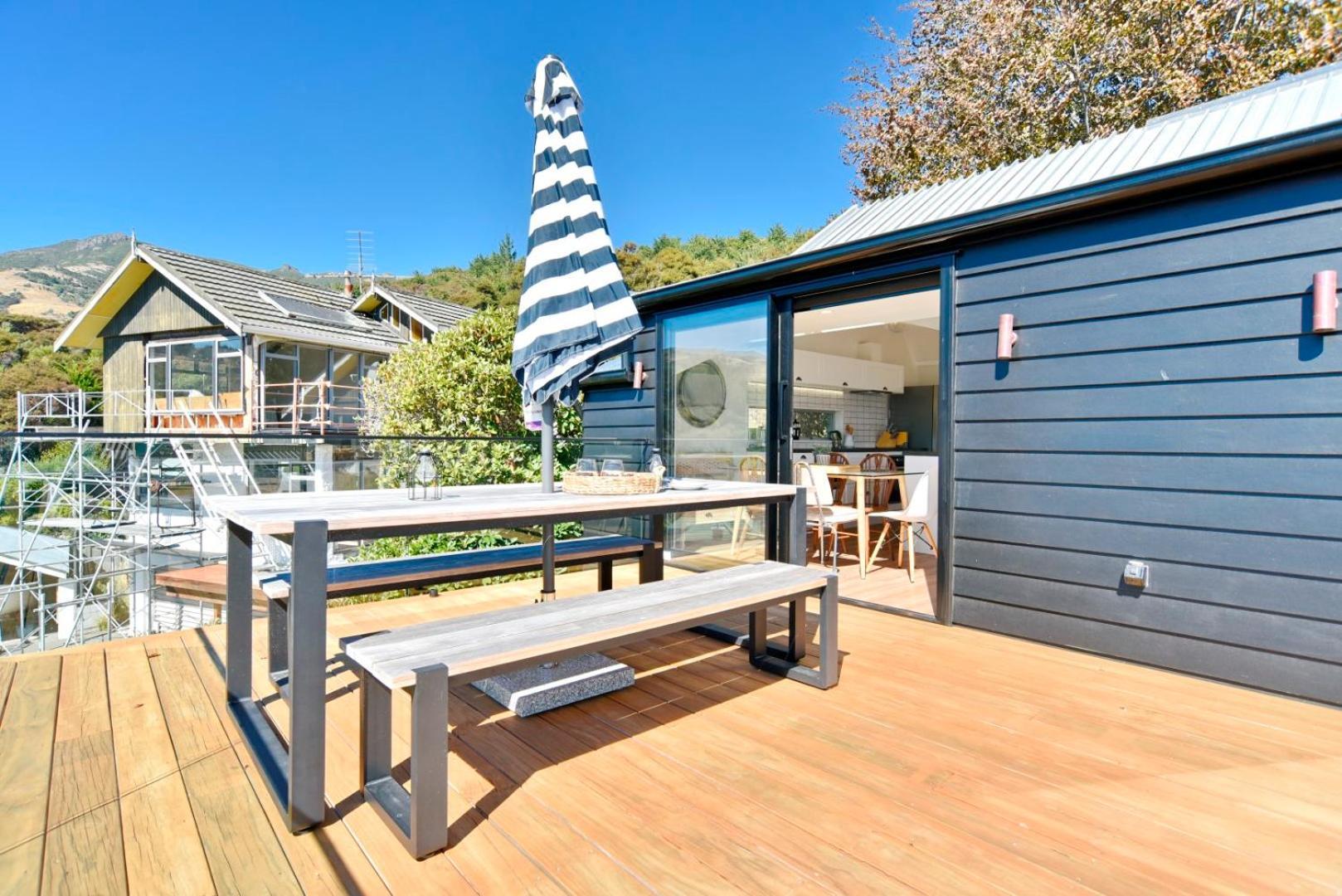 Akaroa Harbour View - Christchurch Holiday Homes מראה חיצוני תמונה
