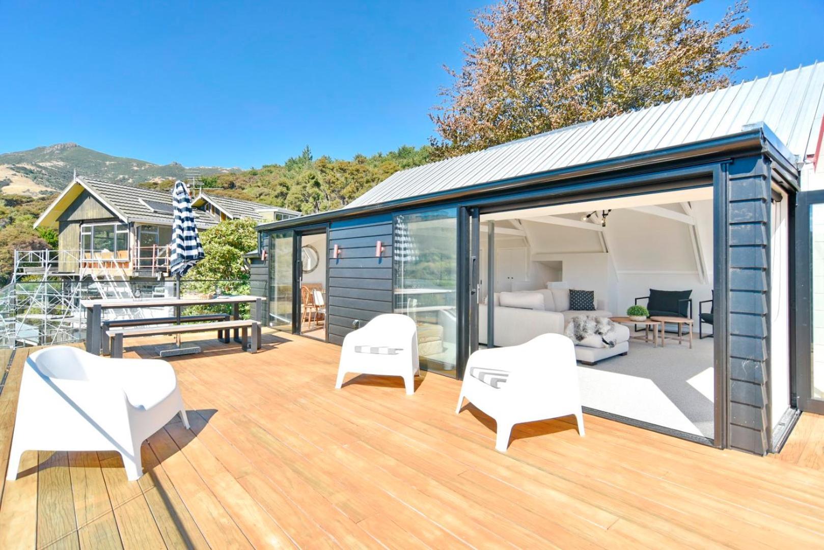 Akaroa Harbour View - Christchurch Holiday Homes מראה חיצוני תמונה
