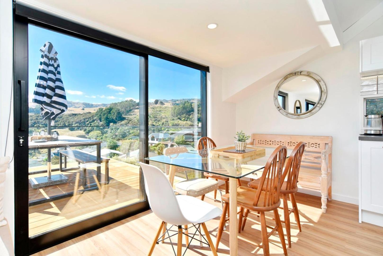 Akaroa Harbour View - Christchurch Holiday Homes מראה חיצוני תמונה