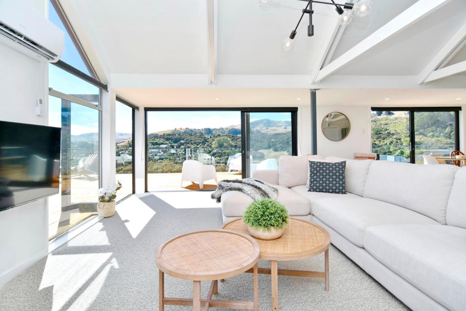 Akaroa Harbour View - Christchurch Holiday Homes מראה חיצוני תמונה