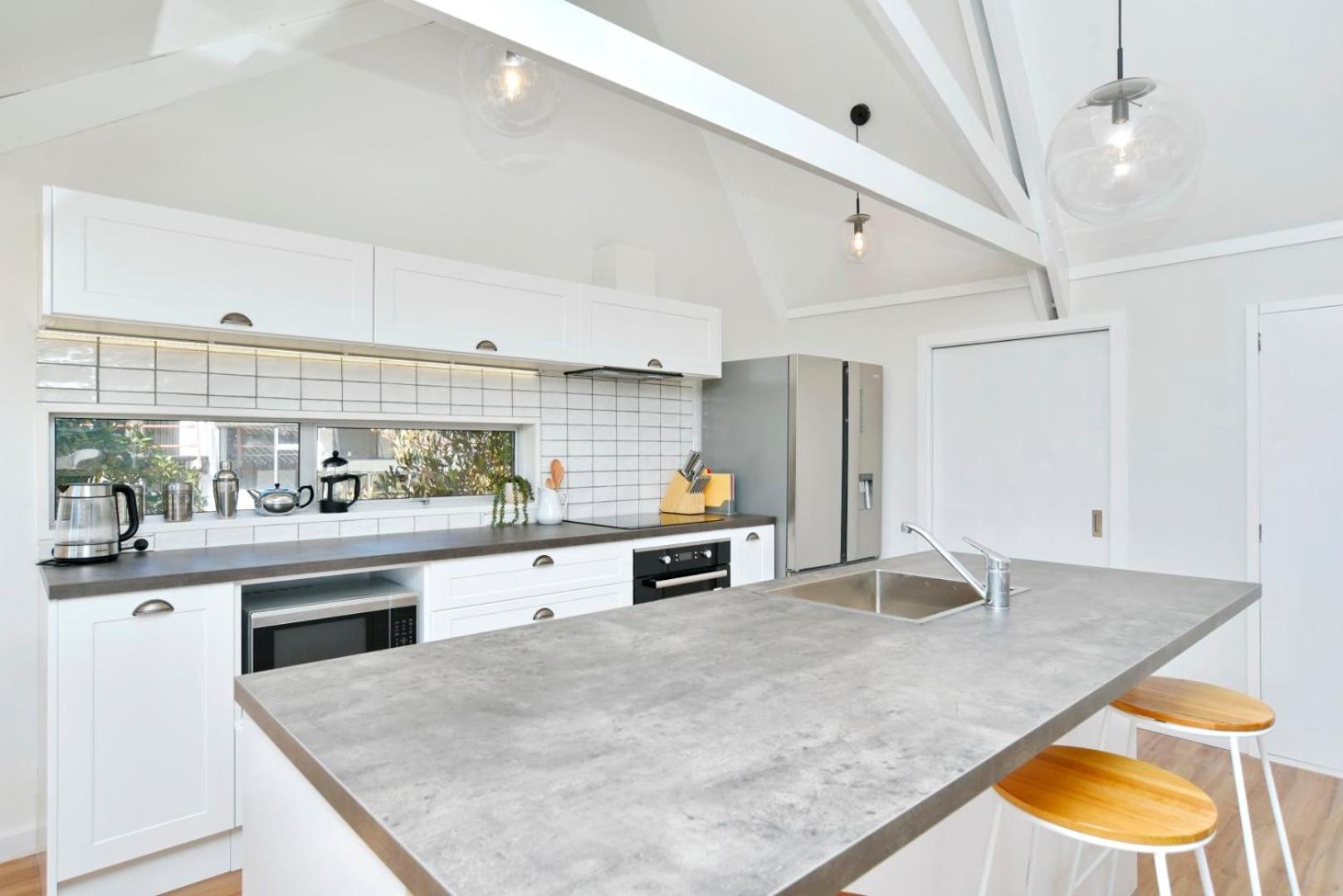 Akaroa Harbour View - Christchurch Holiday Homes מראה חיצוני תמונה